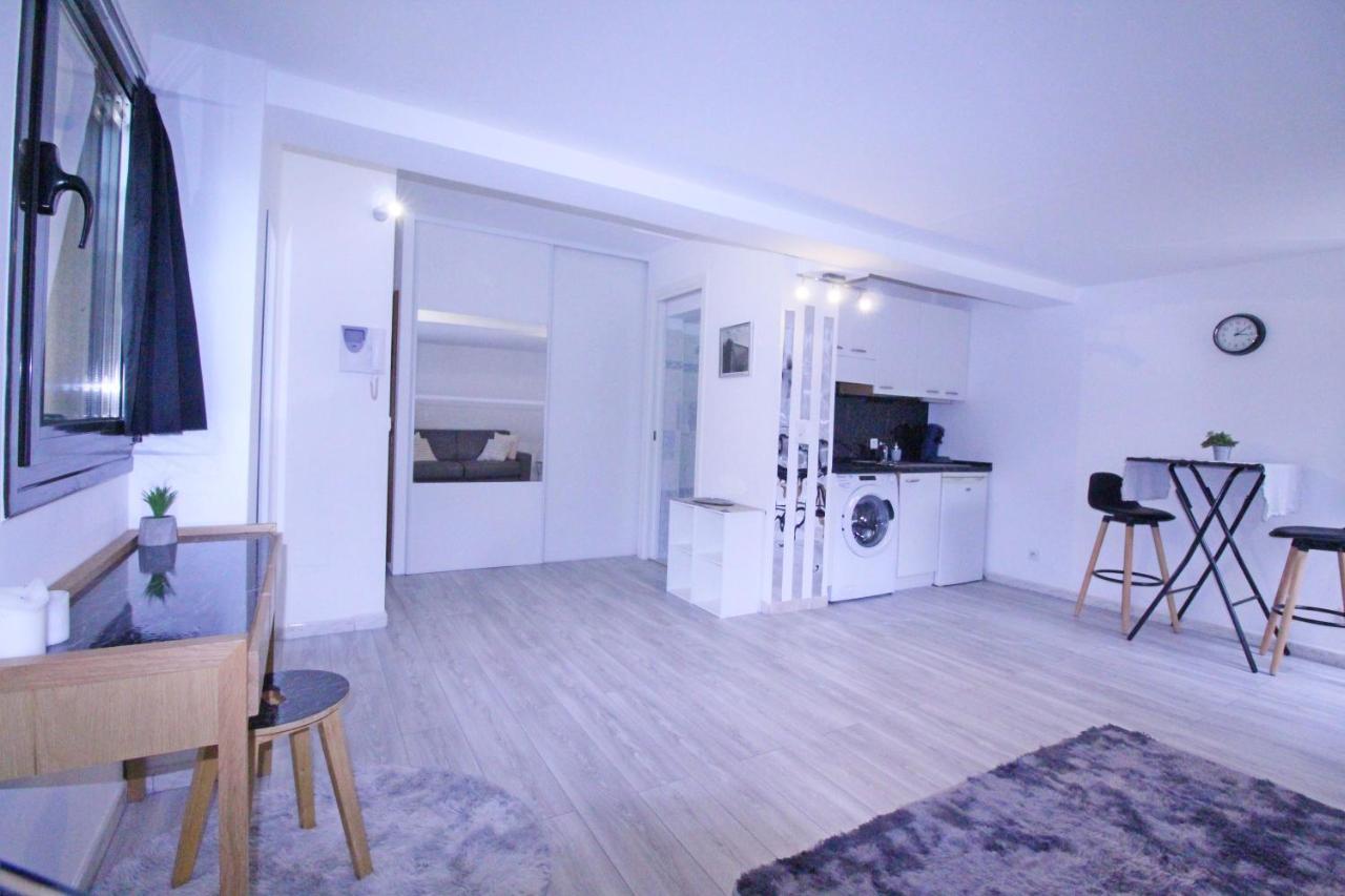 Large Studio Close To Monaco, Bnb Ric' Keys โบโซเลย ภายนอก รูปภาพ