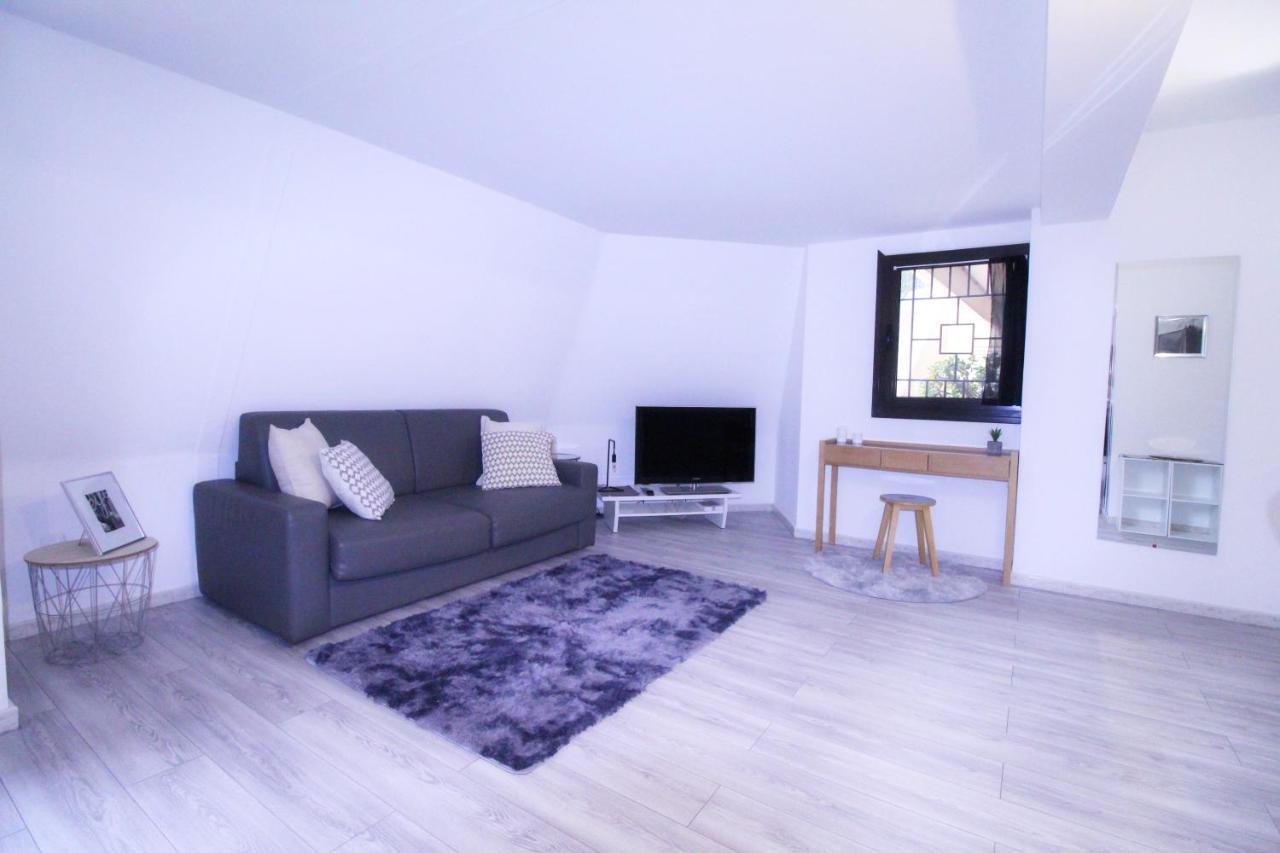 Large Studio Close To Monaco, Bnb Ric' Keys โบโซเลย ภายนอก รูปภาพ