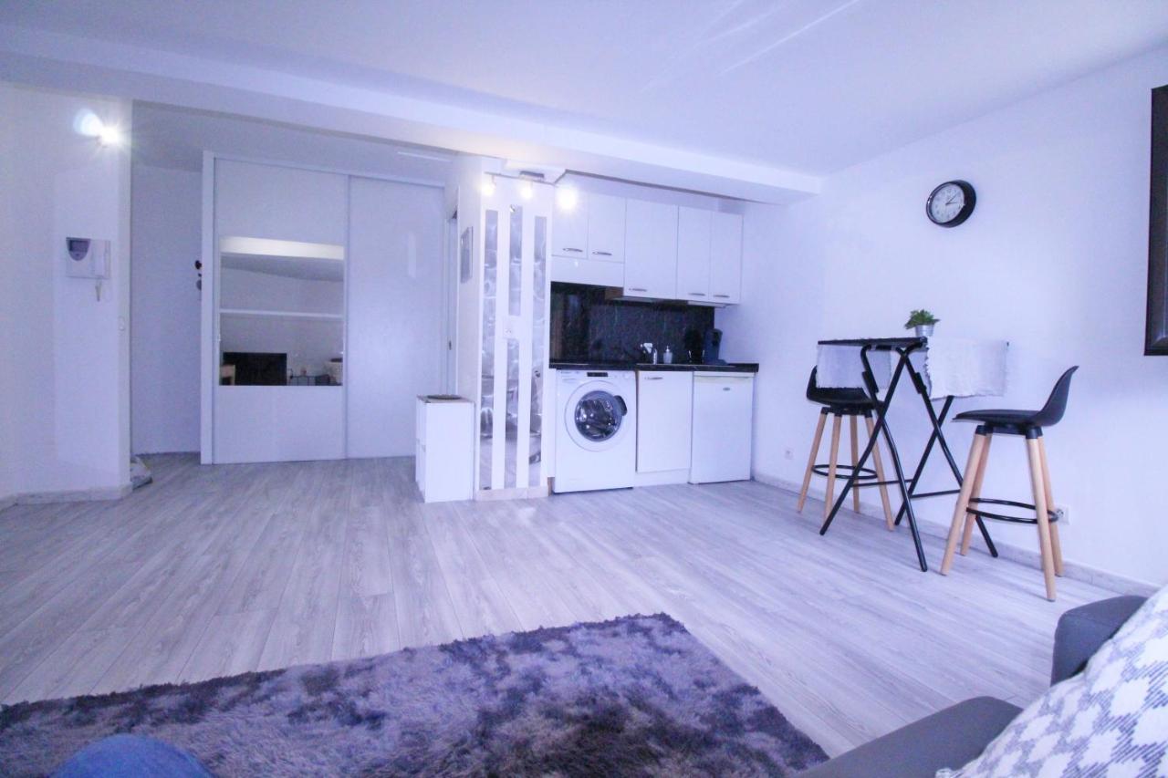 Large Studio Close To Monaco, Bnb Ric' Keys โบโซเลย ภายนอก รูปภาพ